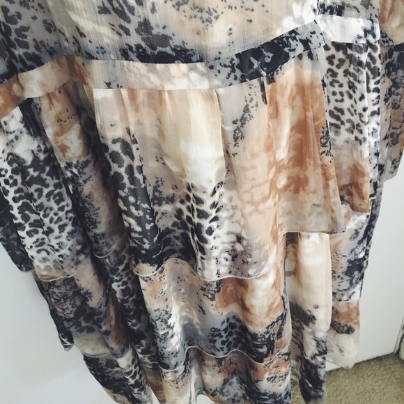 💋NWOT💋 R&J Couture Printed Maxi Dress - Picture 3 of 4